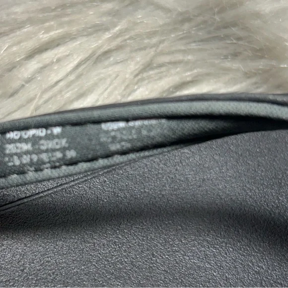 Olukai Ho'opio Sandal-Onyx/Onyx Toe Post Sandals Black Flip Flop Sandals Size 9 - Picture 10 of 10